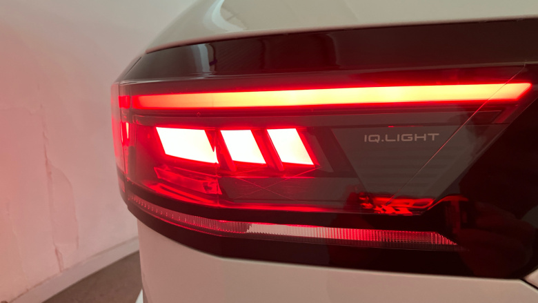 Volkswagen Passat 1.5 eTSI R-Line 5dr DSG Petrol Estate